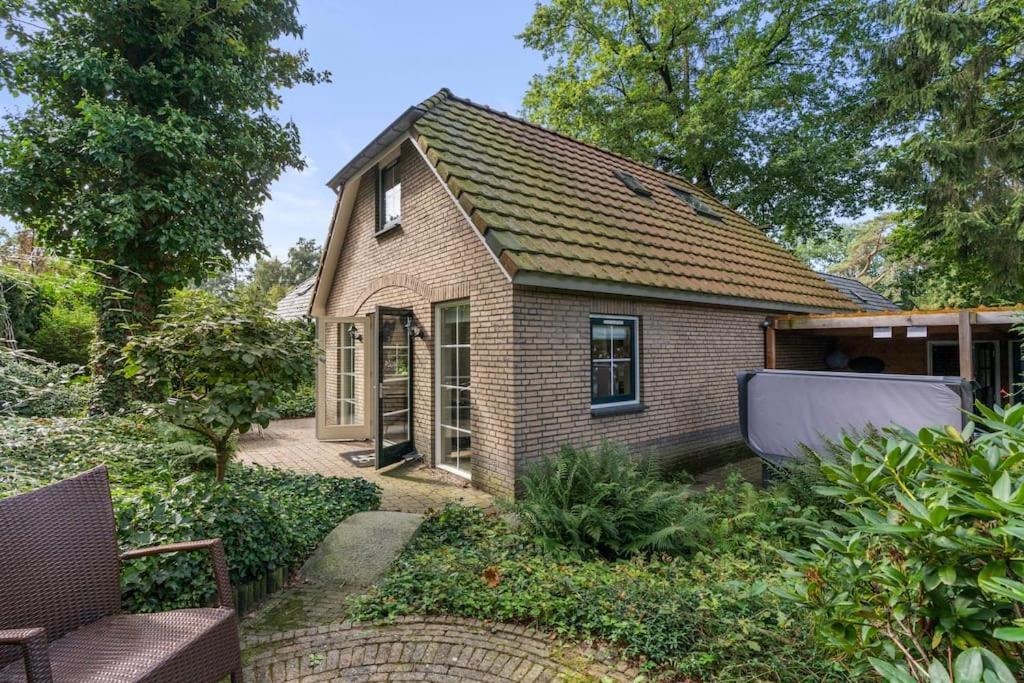 Luxe Vakantiehuis In Het Bos Met Jacuzzi En Sauna Lunteren Exterior photo